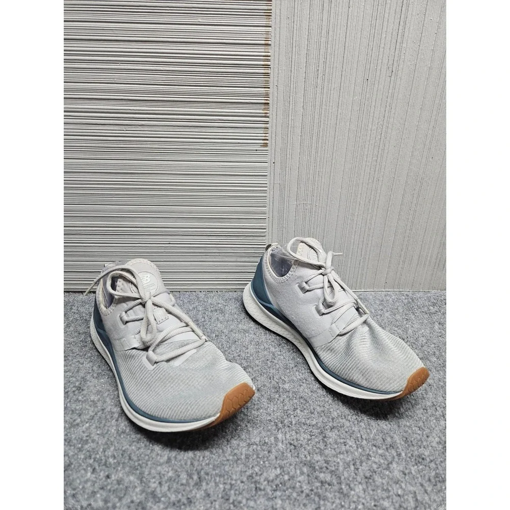 New Balance Fresh Foam Lazr V1 Men Athletic Shoe 9D Gray Knit‎ Lace Up Sneaker